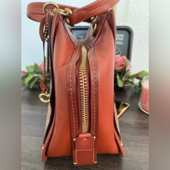 COACH Dreamer Vintage/Rare Handbag/Crossbody with Detachable Strap - Picture 5 of 13